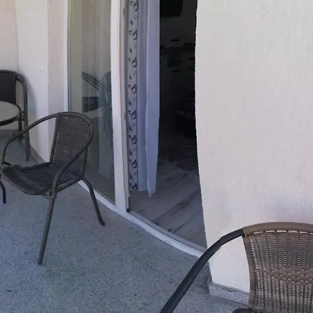 Flamingo Apartment *