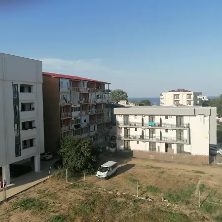 Flamingo Apartament *